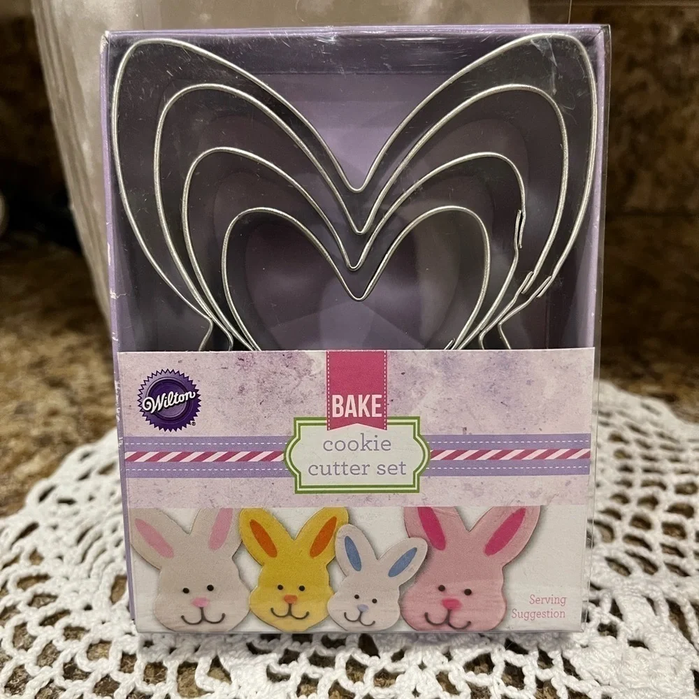 NIB Wilton Bunny Rabbit Cookie Cutter Set Easter Holiday Baking